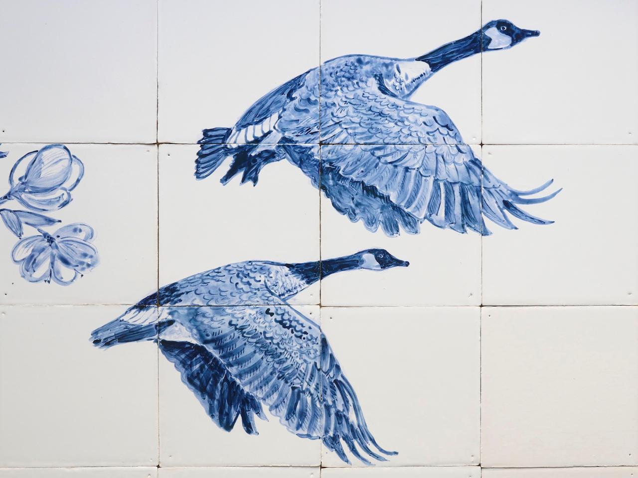 tile panel with birds