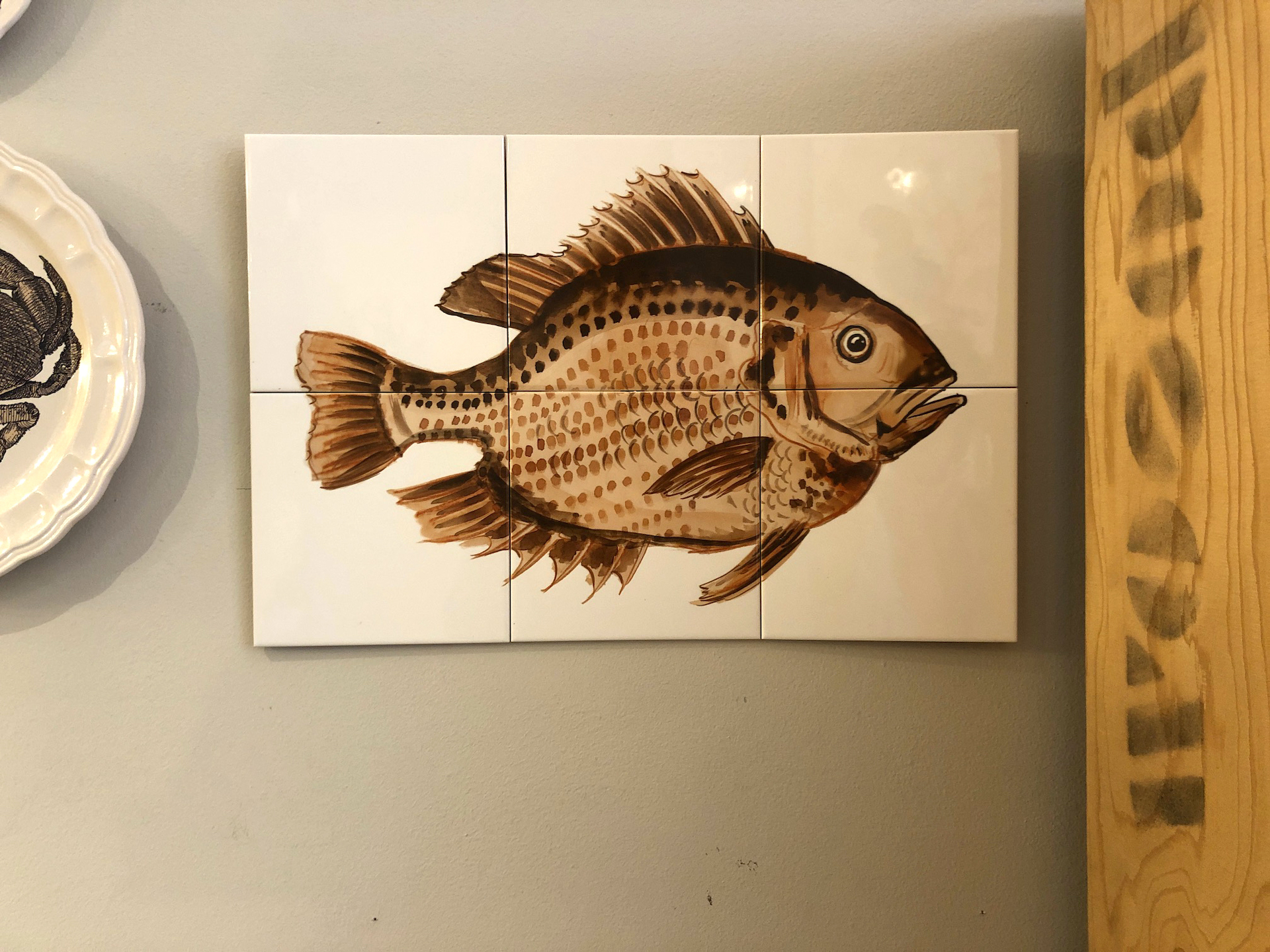 Reddish bass tile panel